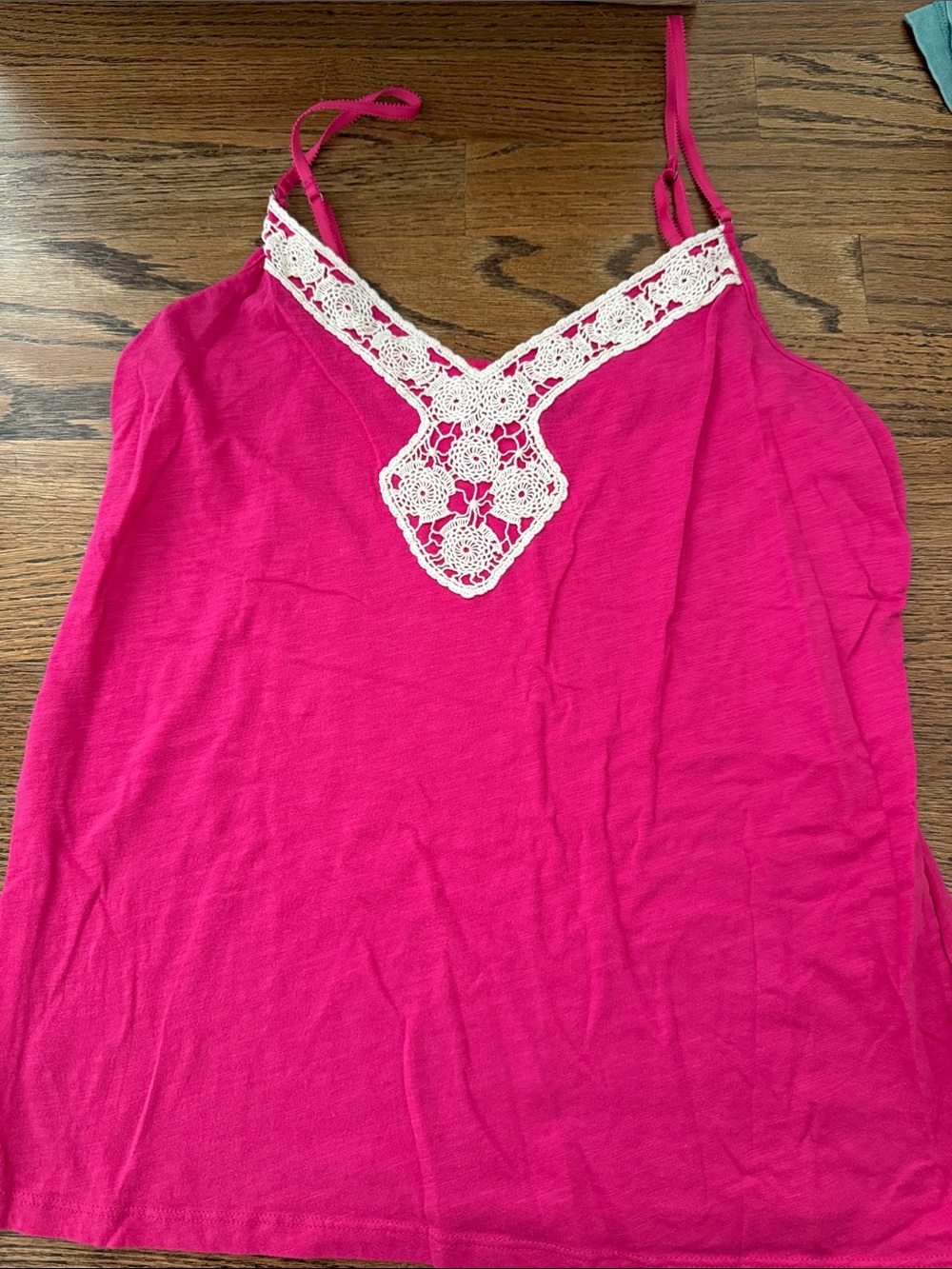 American eagle Women’s Hot Pink Crochet-Trim Cami Top sz large